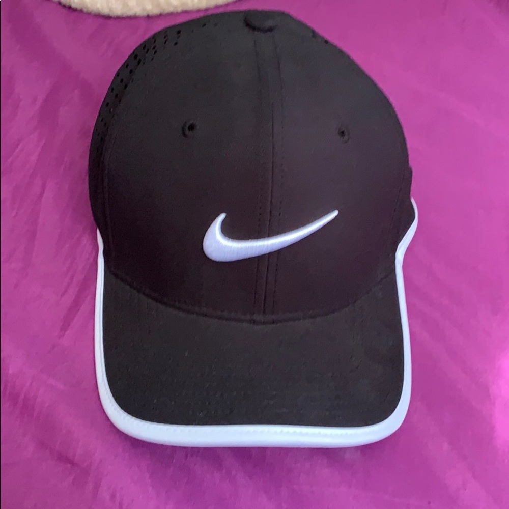 New Nike hat dry fit